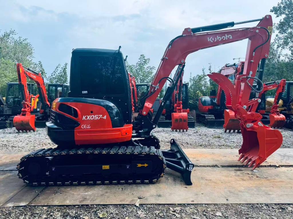 Mini-pelle Kubota KX 057-4 — occasion 2024, 513 h