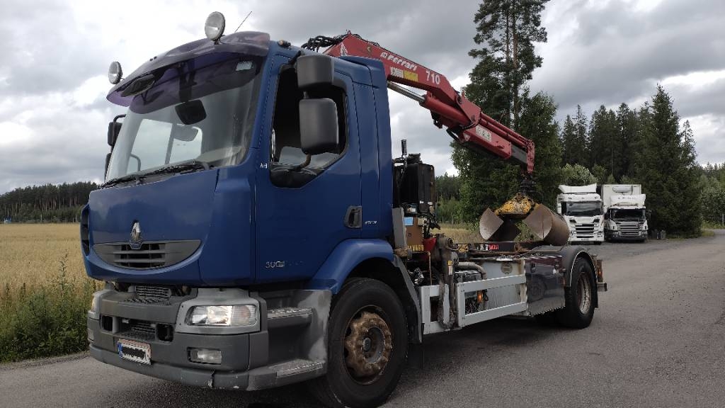 Renault Premium 300 VL+Ferrari nosturi kouralla,euro6
