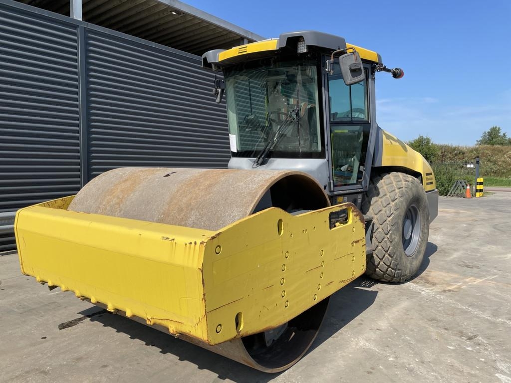 Rouleau monocylindre Dynapac CA3500D — occasion 2017, 4 903 h
