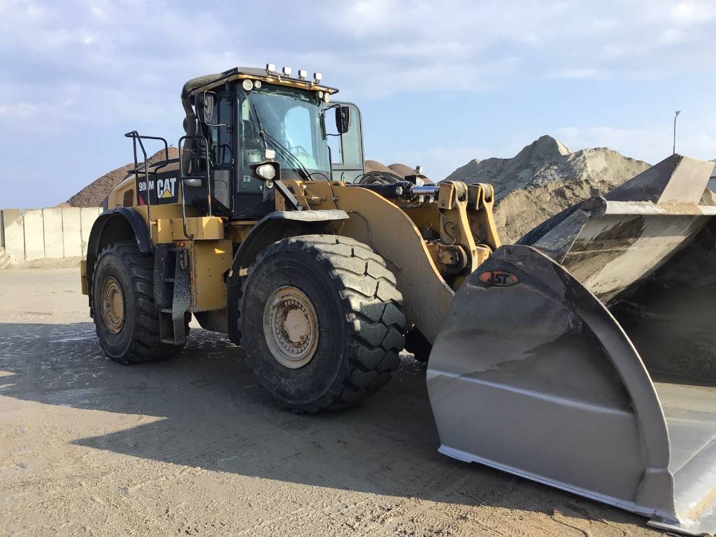CAT 980M