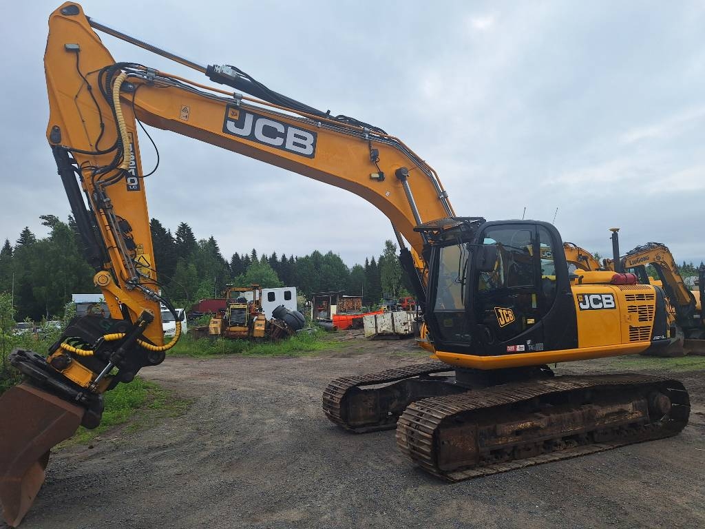JCB JS 210 LC