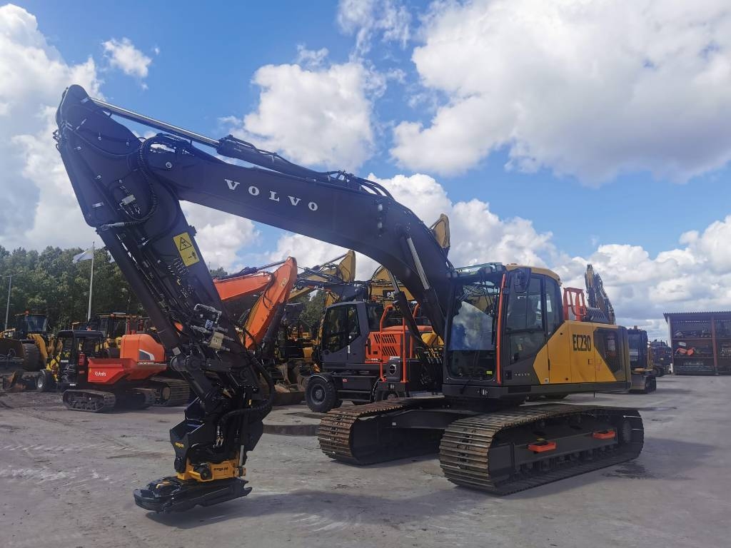 Volvo EC 230 FL