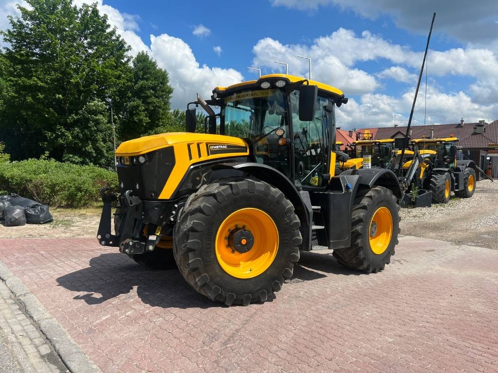 JCB Fastrac 4220