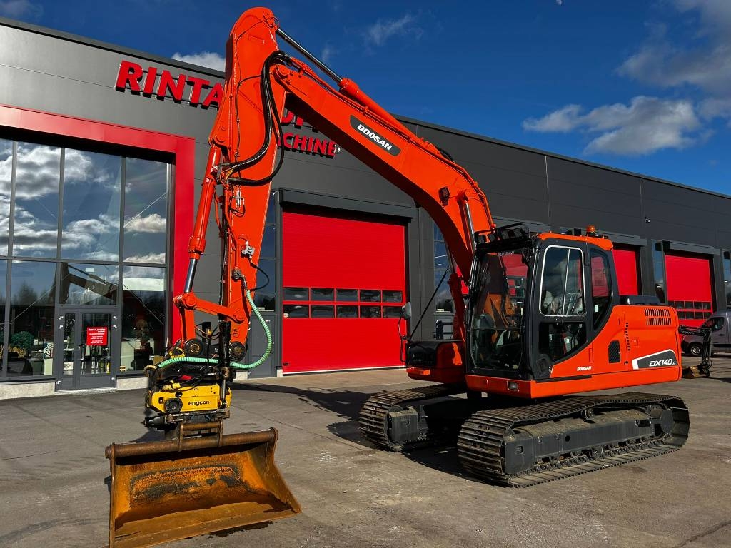 Doosan DX 140 LC / Engcon, Smērviela, Spainis, bez alvijas. kuva 2
