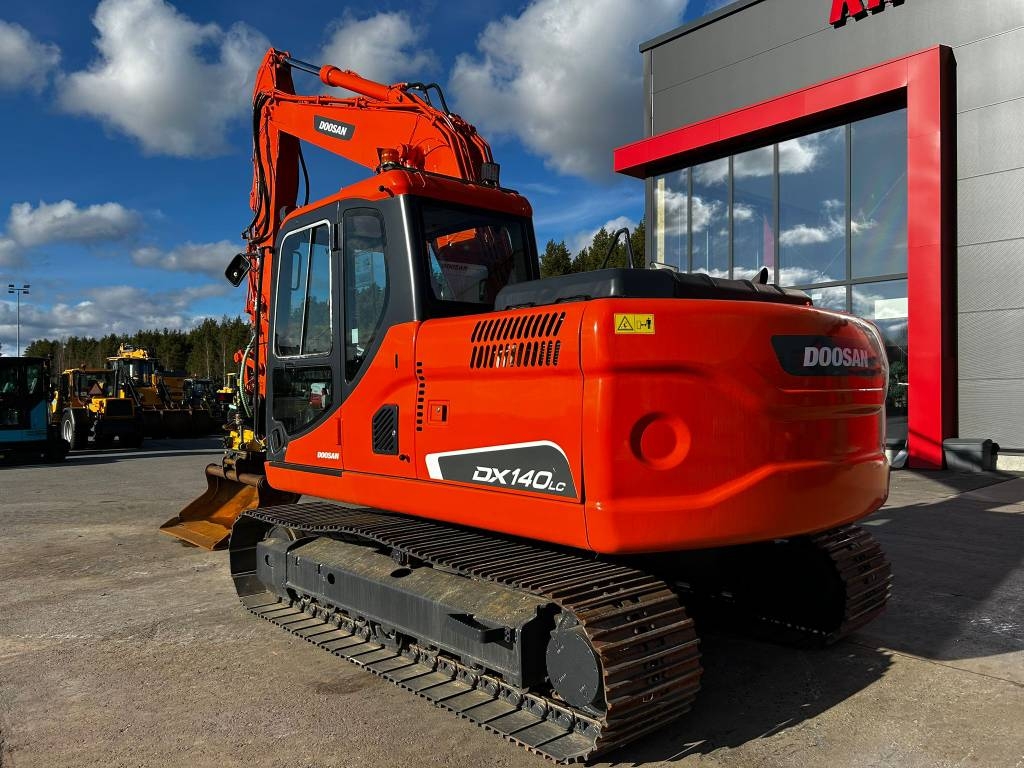 Doosan DX 140 LC / Engcon, Smērviela, Spainis, bez alvijas. kuva 10