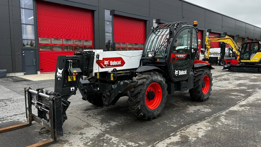 بوبكات T 40.180 / Myyty، تم البيع kuva 2
