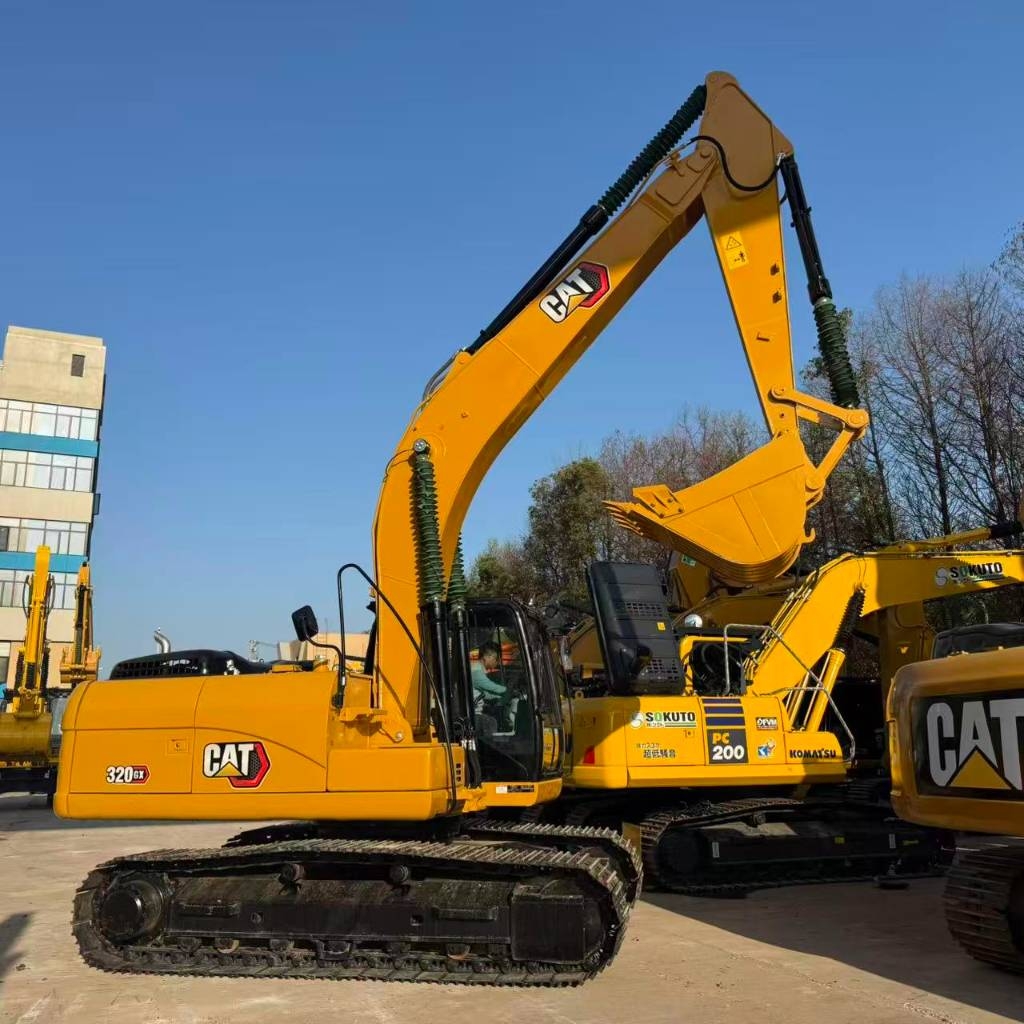 Pelle sur chenilles Caterpillar 320GX — occasion 2022, 1 000 h