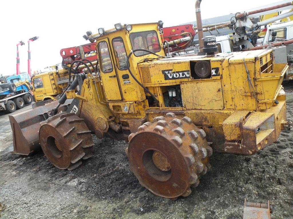 Volvo L160 COMPACTOR