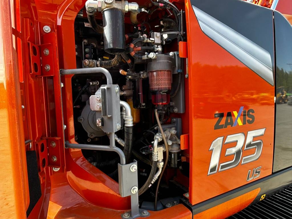 Hitachi ZX135USBL-7 / Myyty, Sold kuva 12