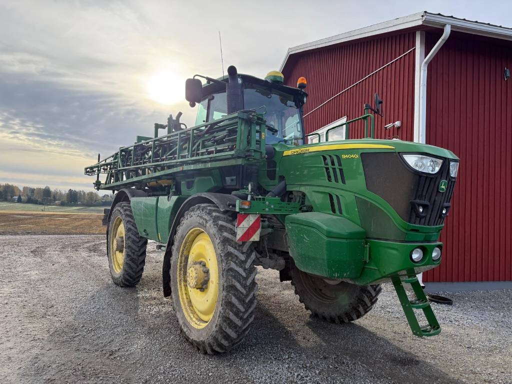 John Deere R4040i