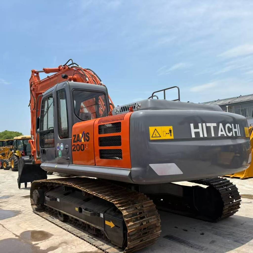 Pelle sur chenilles Hitachi ZX 200 LC — occasion 2024, 566 h