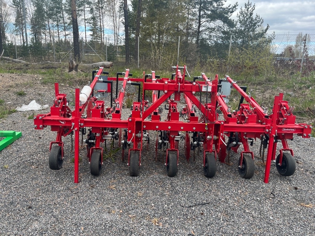 Lemken EC-Weeder 5