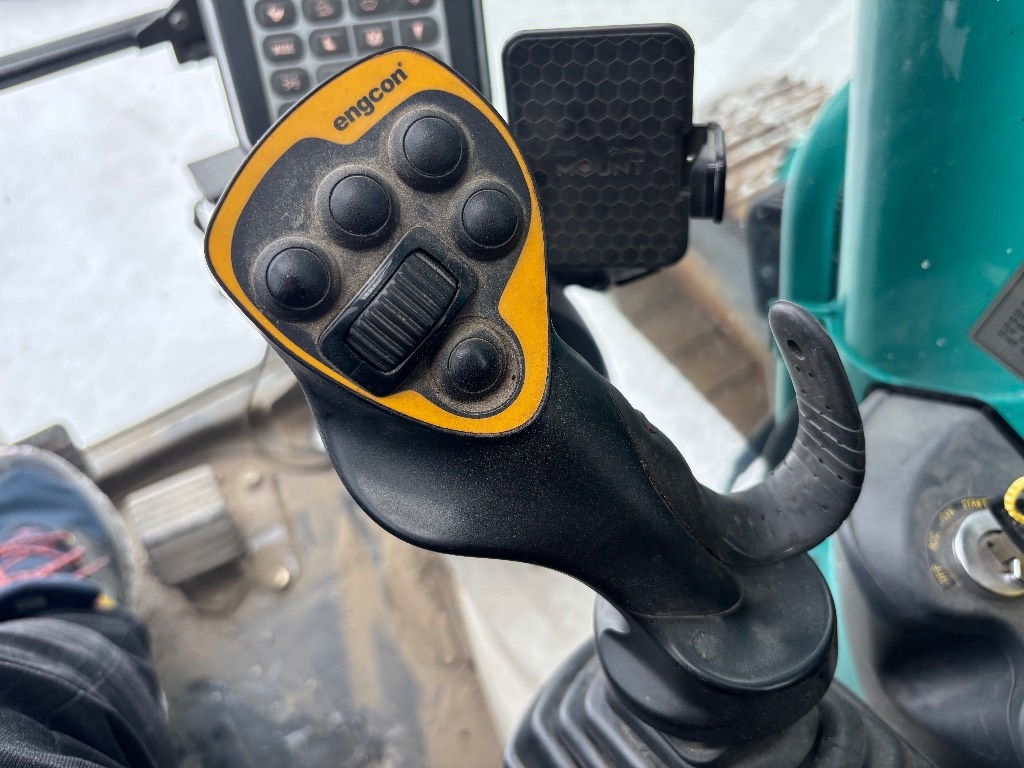 神钢 SK 270 / Engcon、Novatron 3D、Kauha、StageV kuva 19
