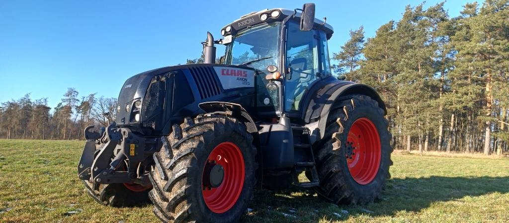 CLAAS Axion 820 Cmatic
