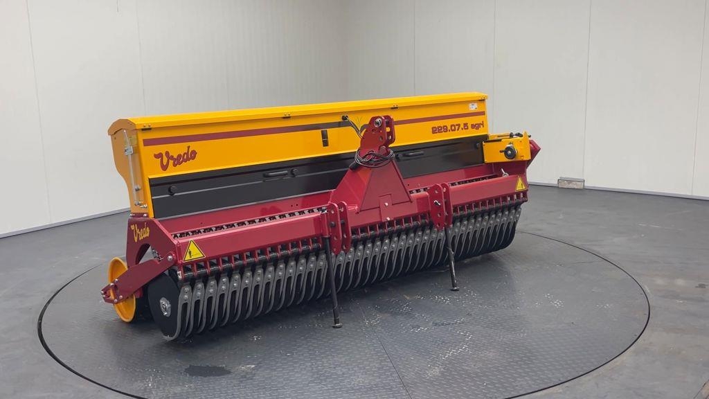 Vredo DZ 229.07.5