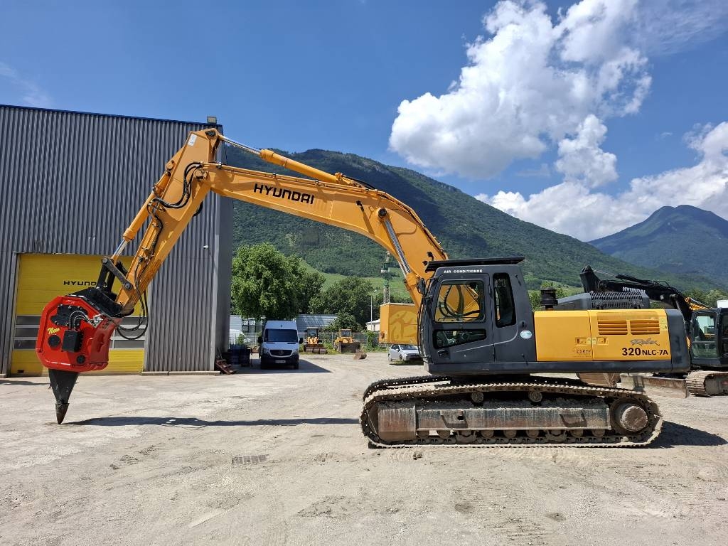 Hyundai R320NLC-7A
