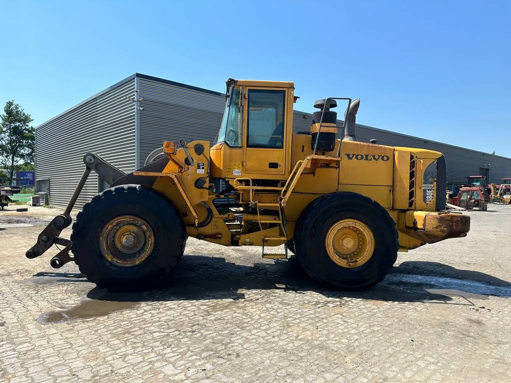 Chargeuse sur pneus Volvo L180E — occasion 2005, 15 783 h