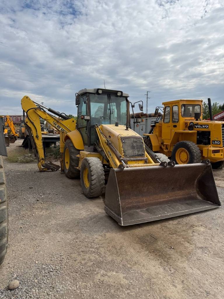 New Holland LB 110 B-4 PT