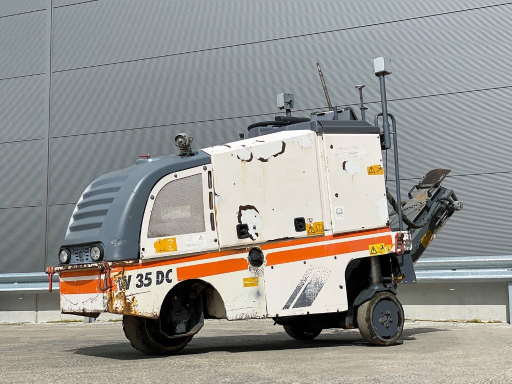 Wirtgen W 35 DC