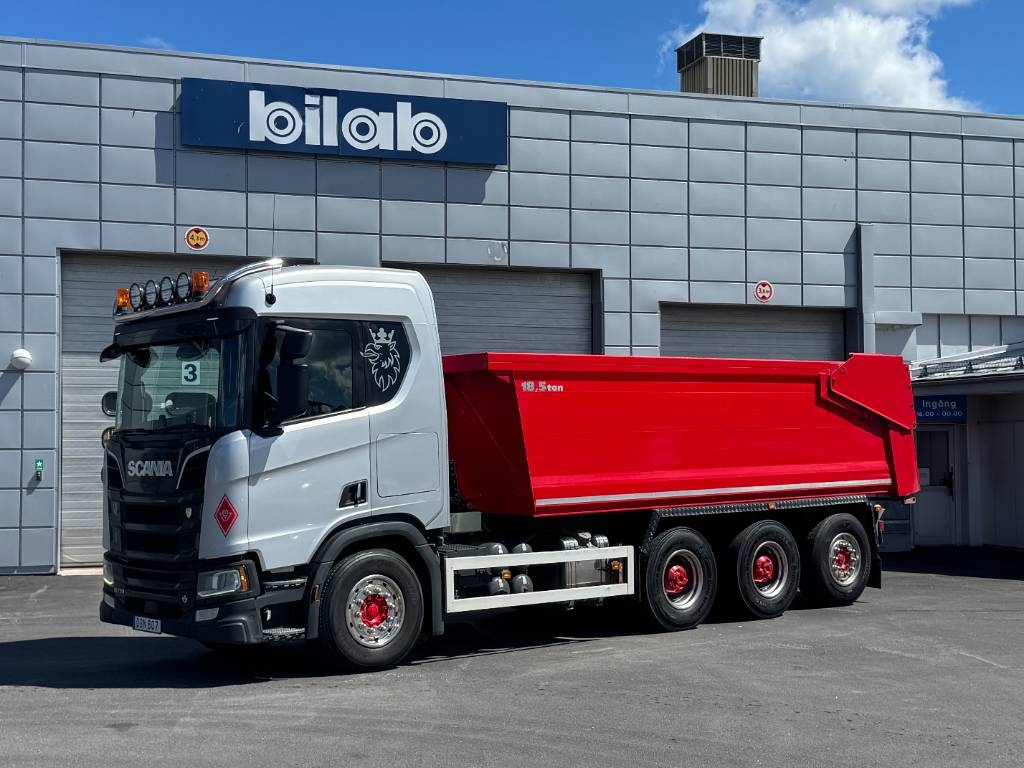 Scania R 730 8x4*4 Benalu Tipp