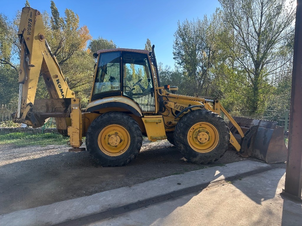 Tractopelle Komatsu WB 97 S-2 — occasion 2001, 11 000 h