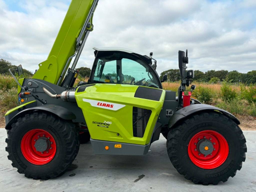 CLAAS Scorpion 746 Varipower