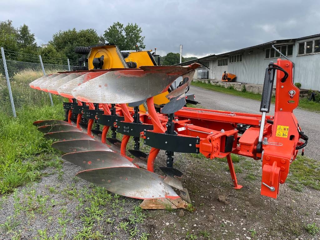 Kubota RM6105V 6-skärig Växelplog