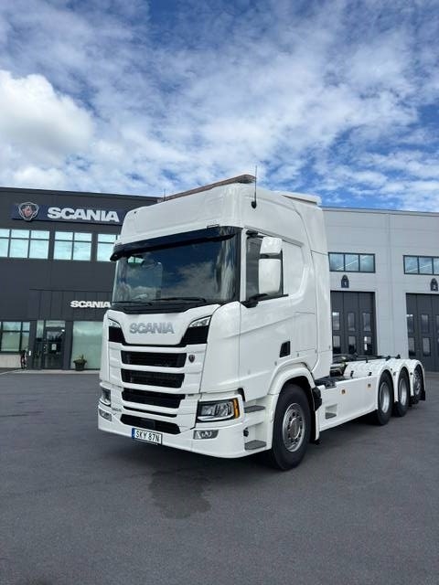 Scania R560 8x4*4 R 560 LB
