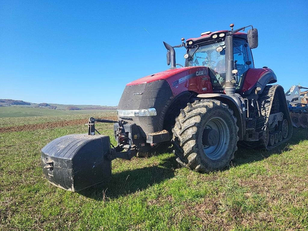 Magnum 380 RowTrac