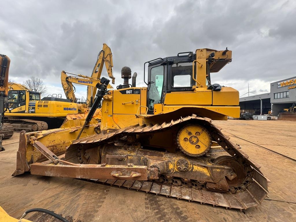 CAT D6T LGP