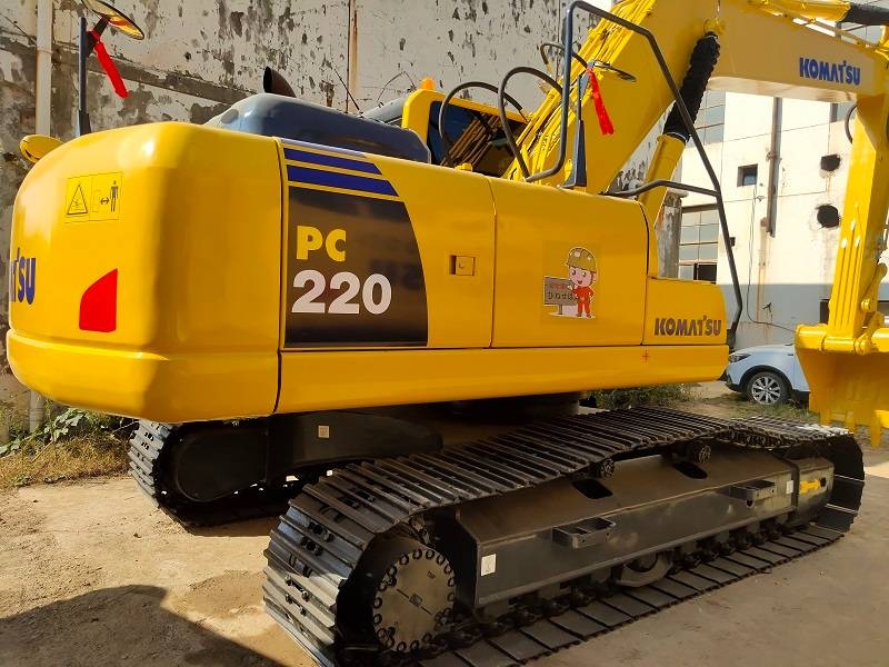 Komatsu PC220