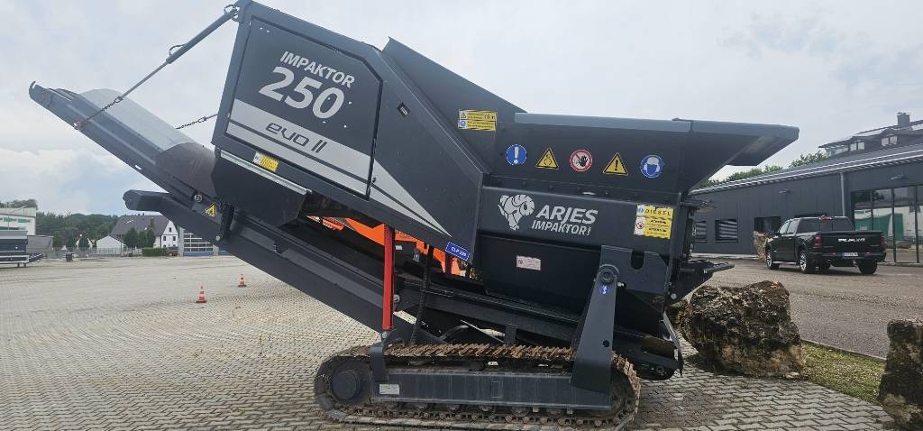 Concasseur mobile Arjes Impaktor 250 — occasion 2023, 440 h