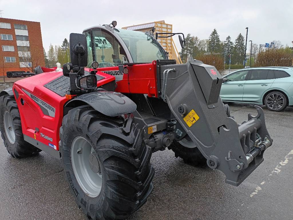 Massey Ferguson TH 8043