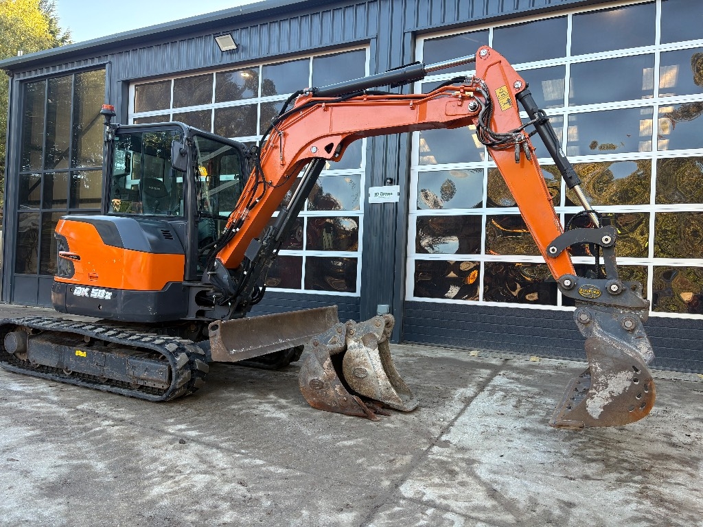 Mini-pelle Doosan DX 50 Z — occasion 2022