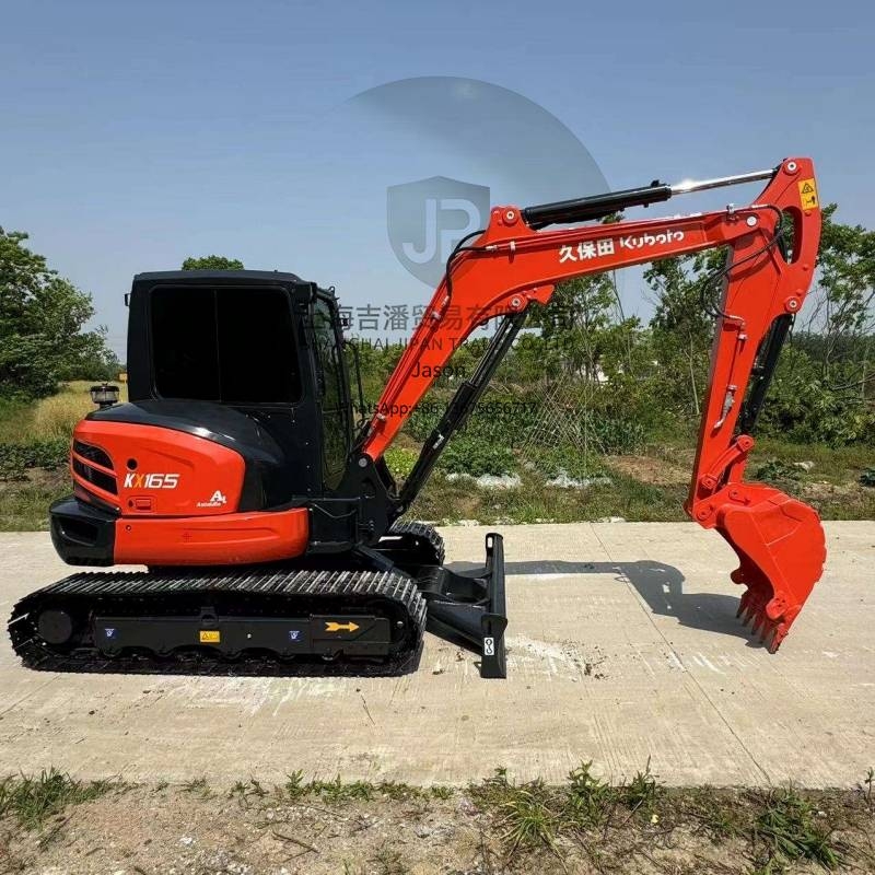 Kubota KX 165