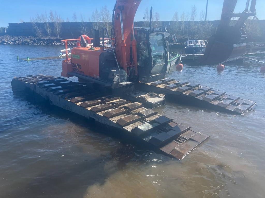 Hitachi ZX 130LCN