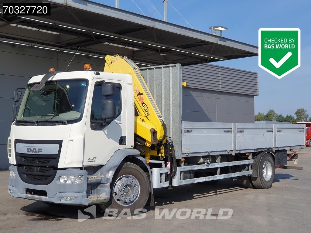 DAF LF 250 4X2 HYVA Crane Remote Euro 6