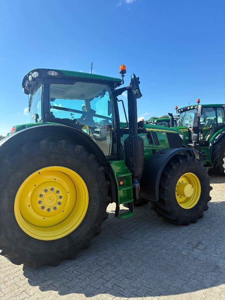 John Deere 6R 195
