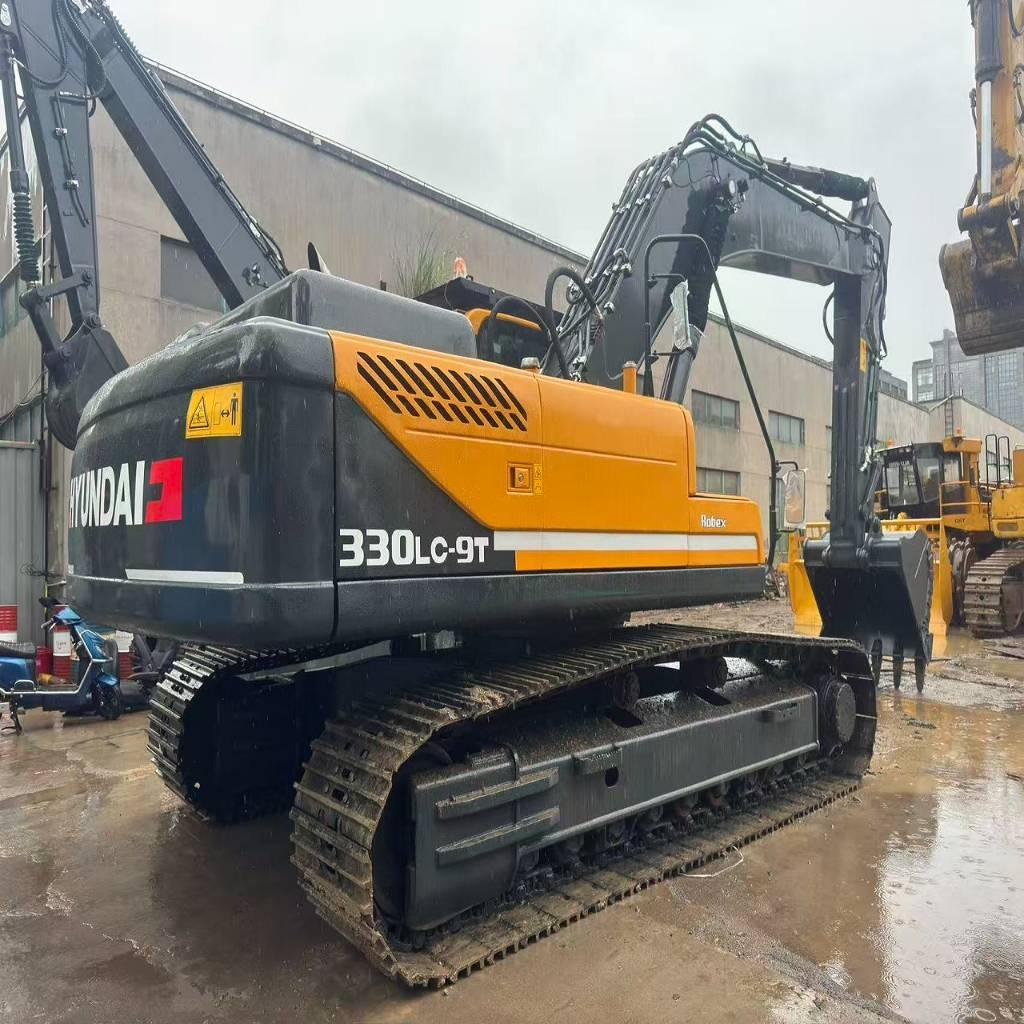 Pelle sur chenilles Hyundai R330LC-9T — occasion 2023, 800 h