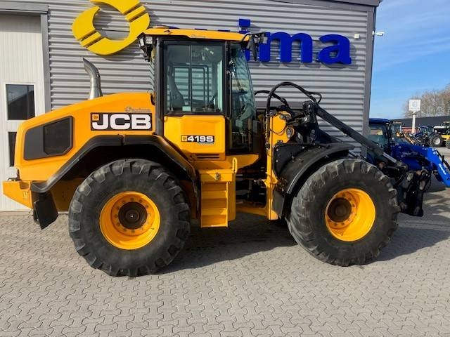JCB 419