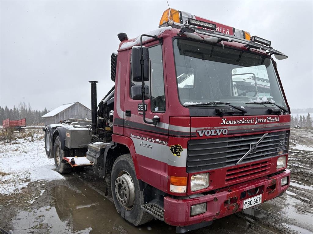 Volvo FL10 6*2 + HIAB 088CL