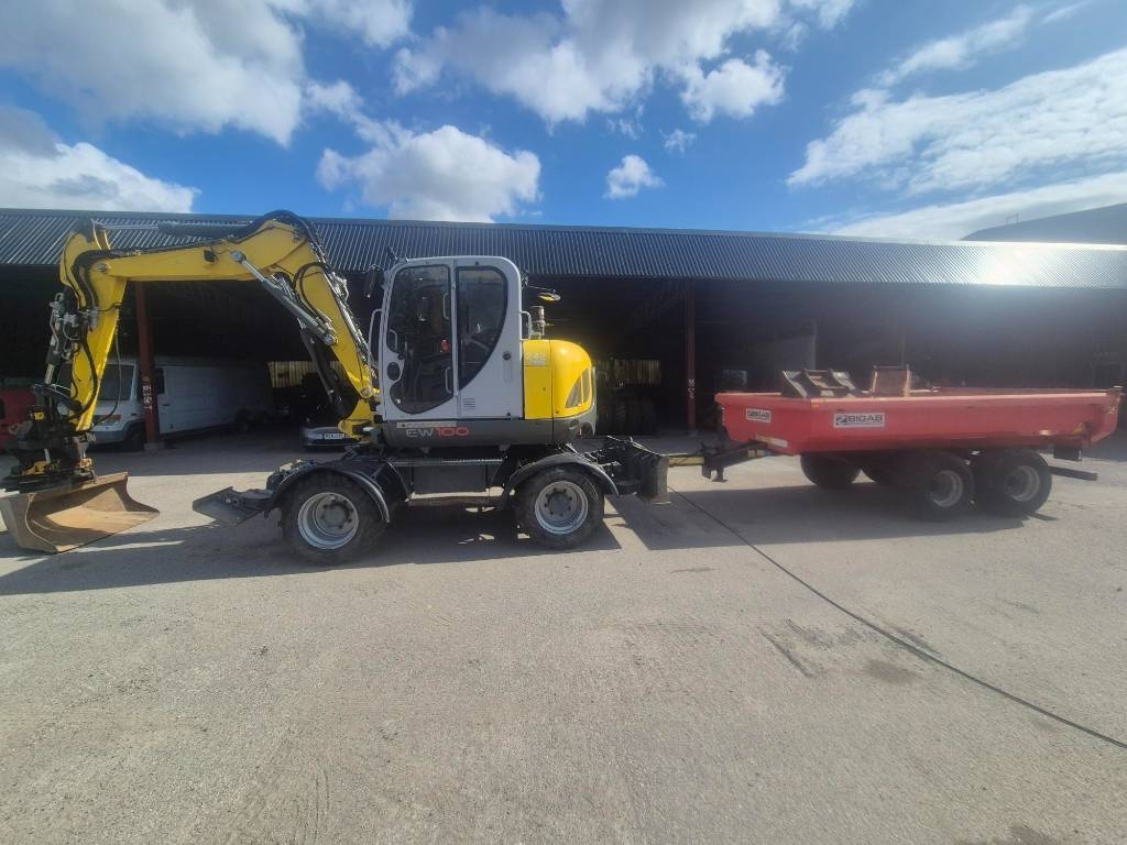 Wacker Neuson EW100 & Bigabkärra med 3 skopor