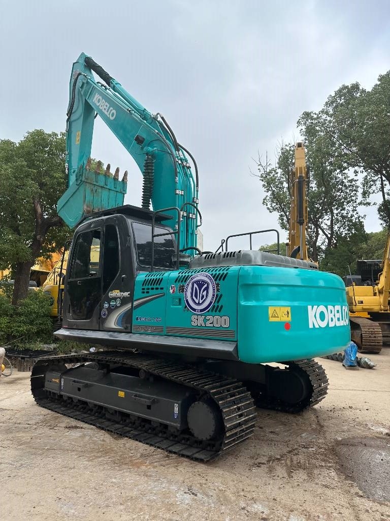 Kobelco SK200-8