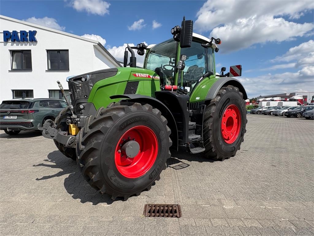 Tracteur agricole Fendt 728 Vario Profi Plus Gen 7 — occasion 2024, 2 030 h