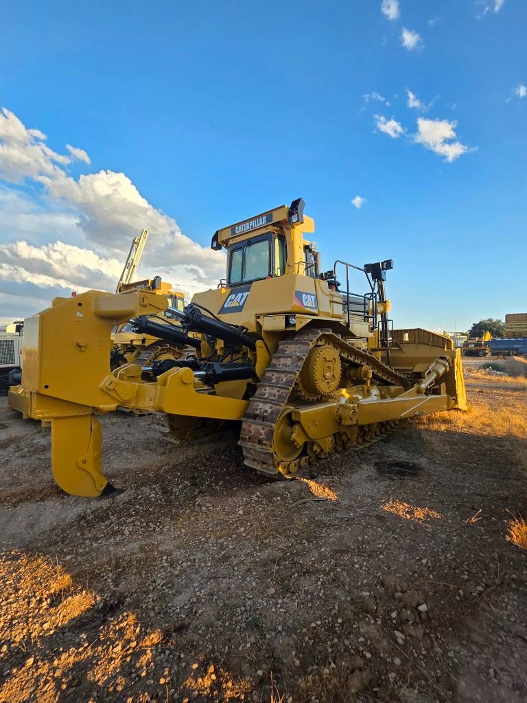 Bulldozer Caterpillar D 10 R — occasion 2001