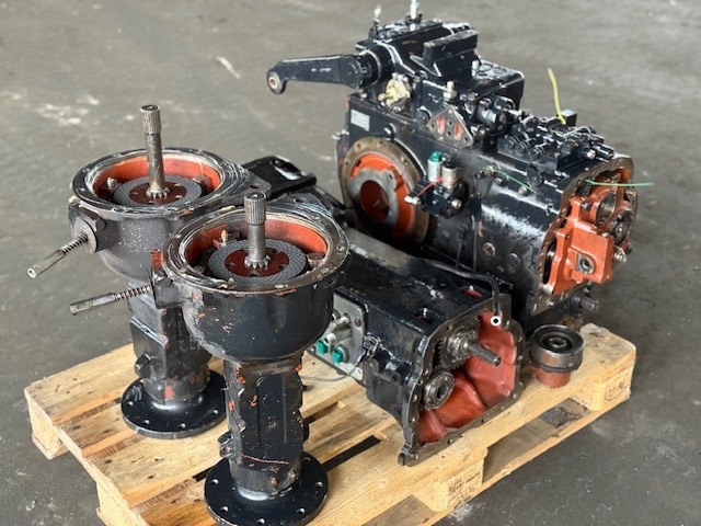 New Holland Boomer 3050 USED AXLES+TRANSMISION