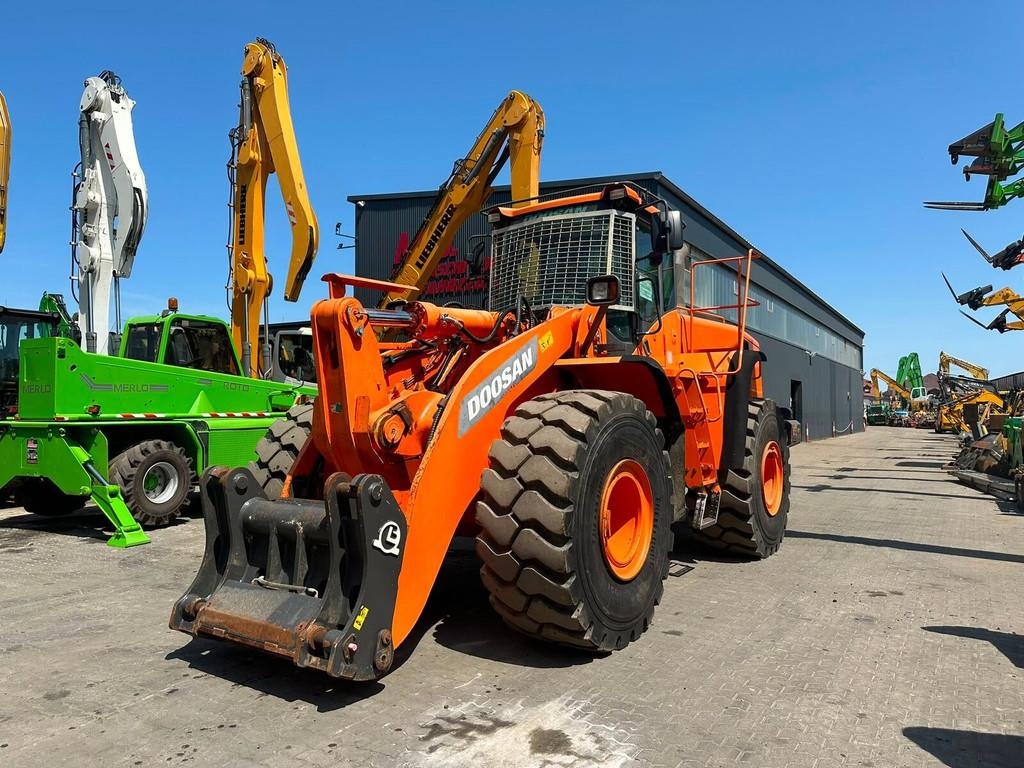 Chargeuse sur pneus Doosan DL450-5 / ZSA / AC / Kamera — occasion 2017, 9 560 h