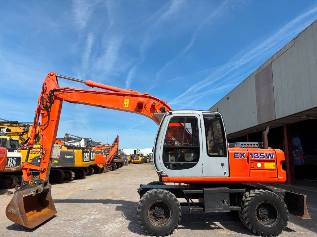 Fiat-Hitachi EX 135 W