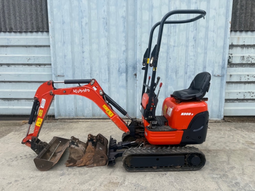 Kubota K 008