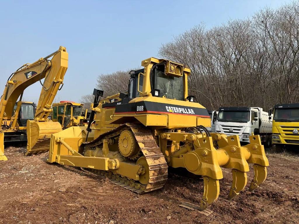 CAT D8R